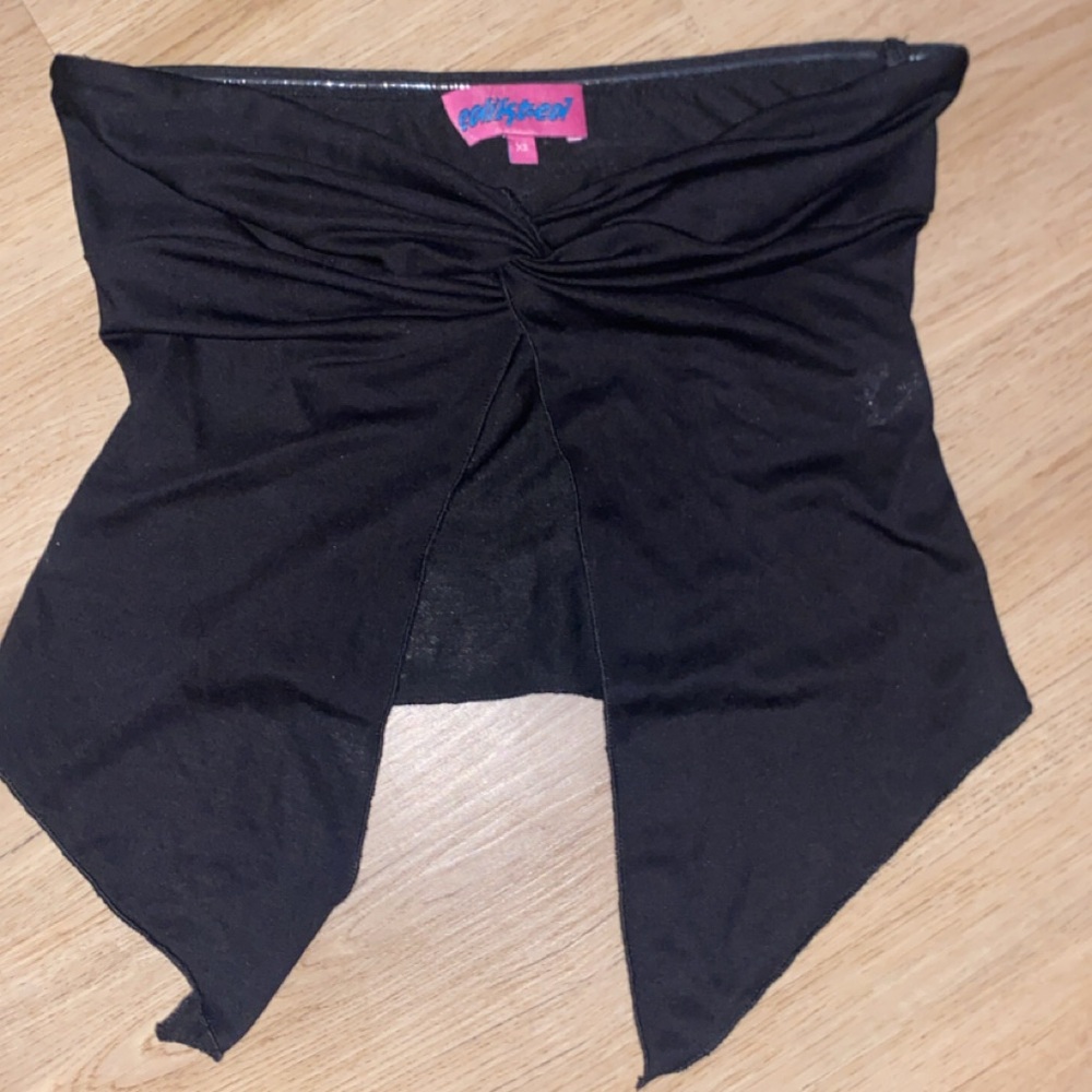 Edikted Black Crop Top